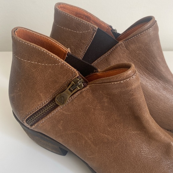 KANNA Brown Leather Ankle Booties Size 7.5 Pointed Toe Spain Fall 2025 Moto Chic - Picture 9 of 16